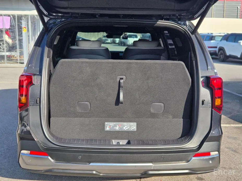 Фото 17 - Kia Carnival