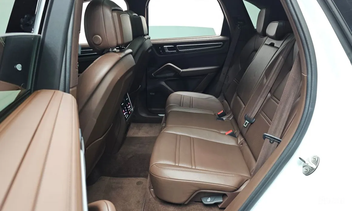 Фото 12 - Porsche Cayenne