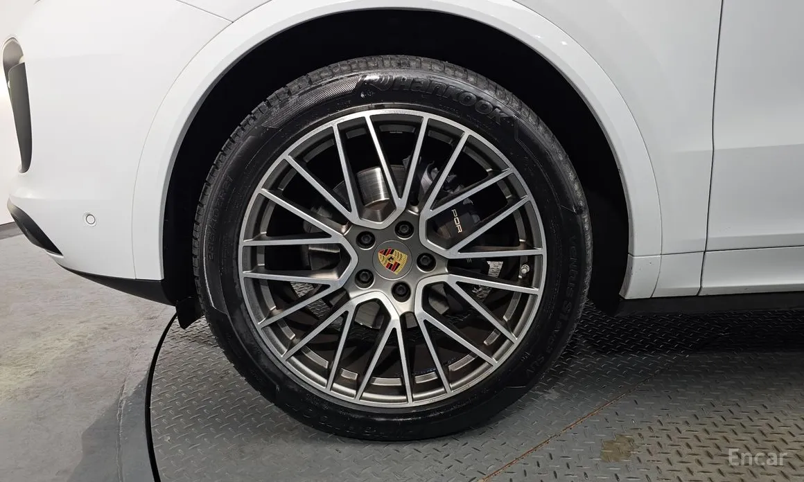 Фото 5 - Porsche Cayenne