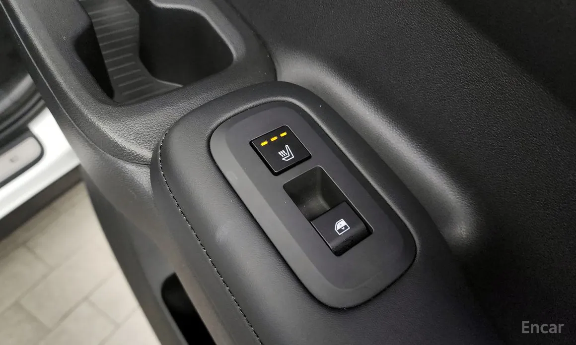 Фото 19 - Hyundai Santa Fe