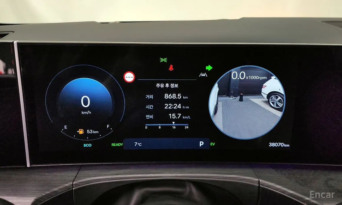 Фото 8 - Hyundai Santa Fe