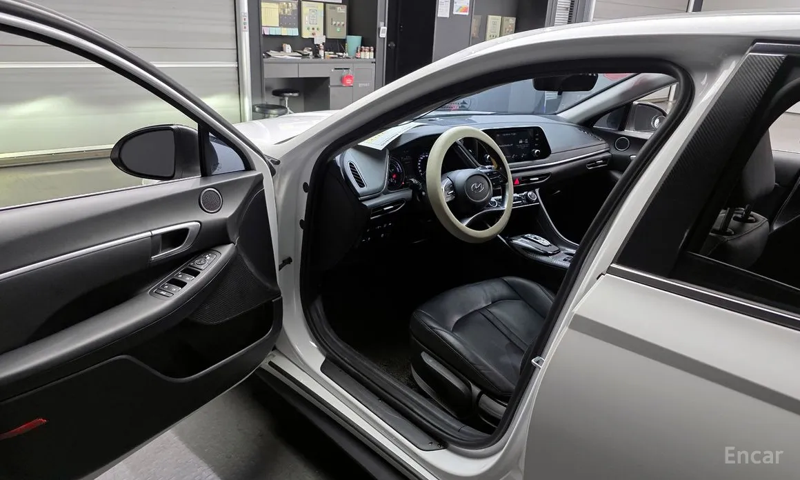 Фото 10 - Hyundai Sonata