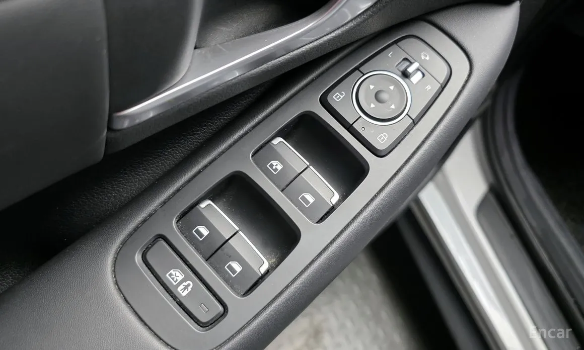 Фото 14 - Hyundai Sonata