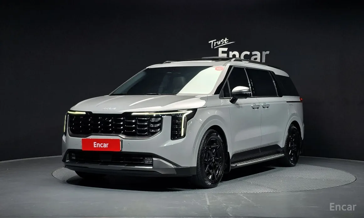 Фото 1 - Kia Carnival