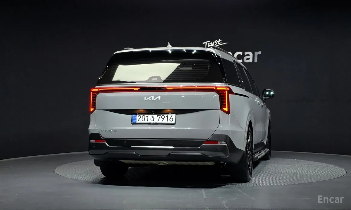 Фото 4 - Kia Carnival