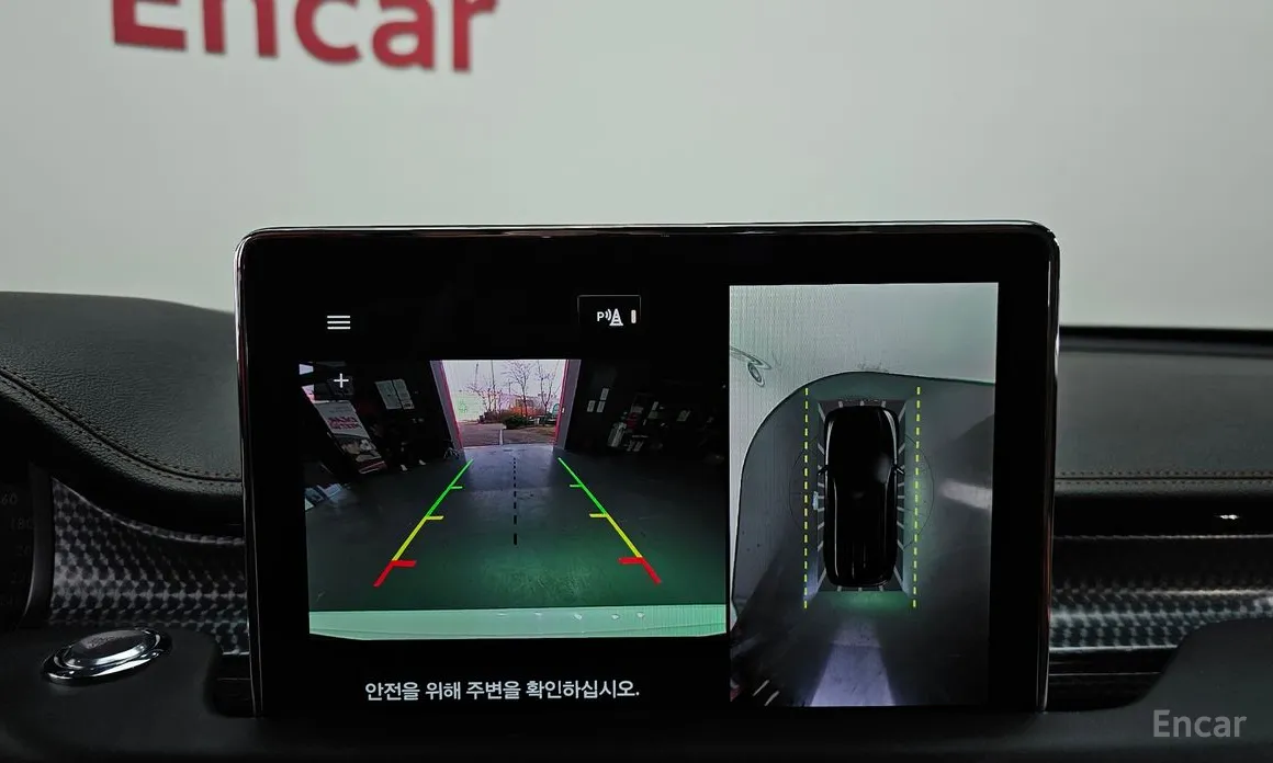 Фото 15 - Lincoln Aviator