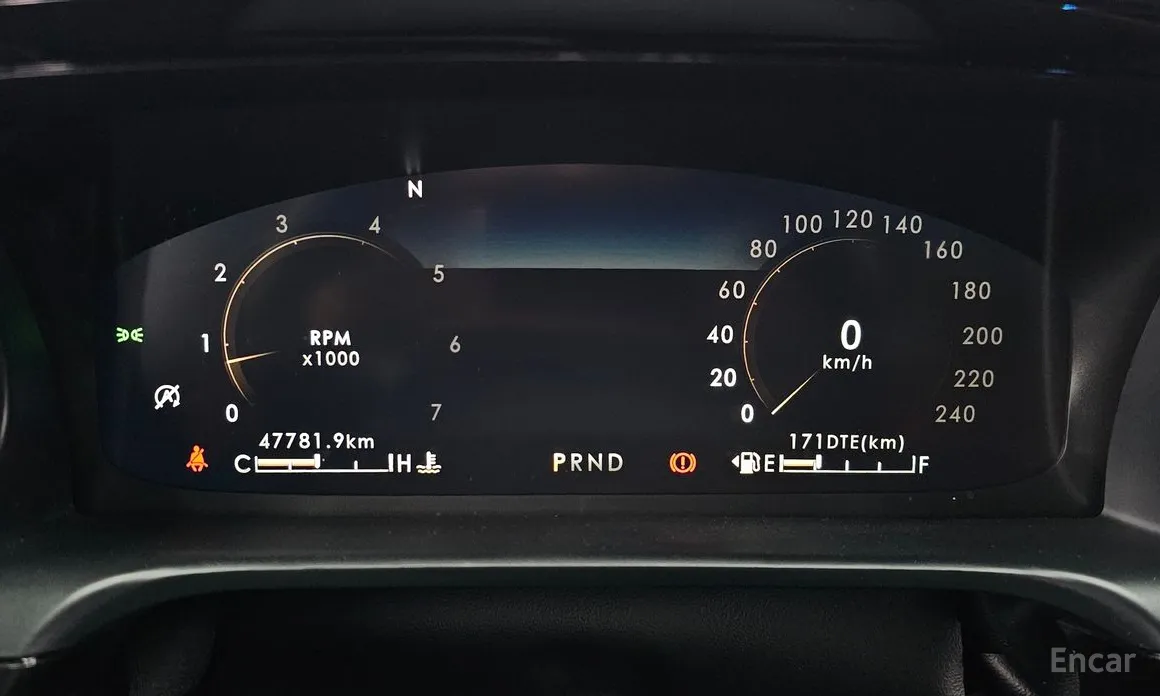 Фото 8 - Lincoln Aviator