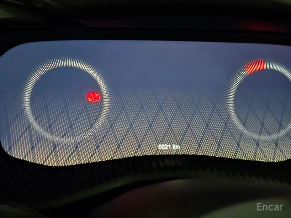 Фото 10 - Aston Martin DBX