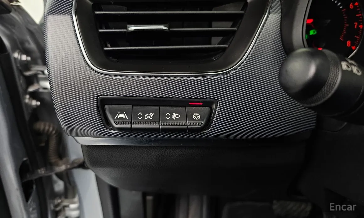 Фото 18 - Renault XM3