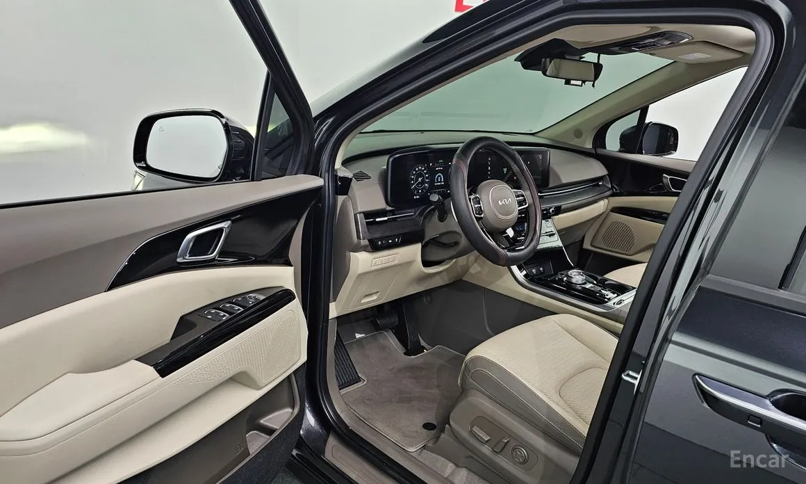 Фото 10 - Kia Carnival