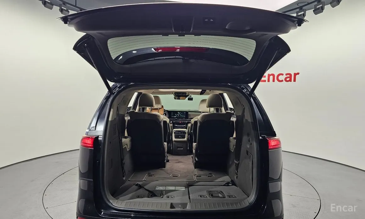 Фото 20 - Kia Carnival