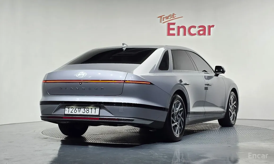 Фото 2 - Hyundai Grandeur