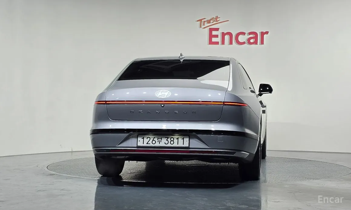 Фото 4 - Hyundai Grandeur