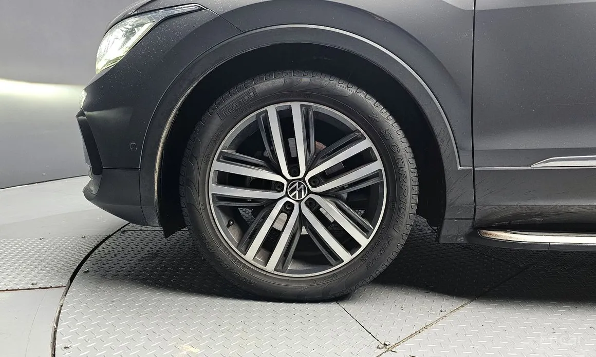 Фото 5 - Volkswagen Tiguan