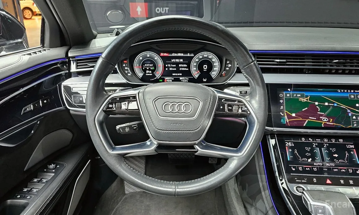 Фото 13 - Audi A8