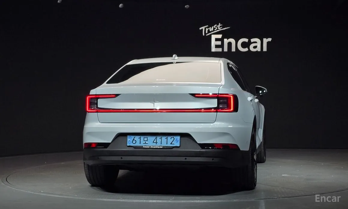 Фото 4 - Polestar 2