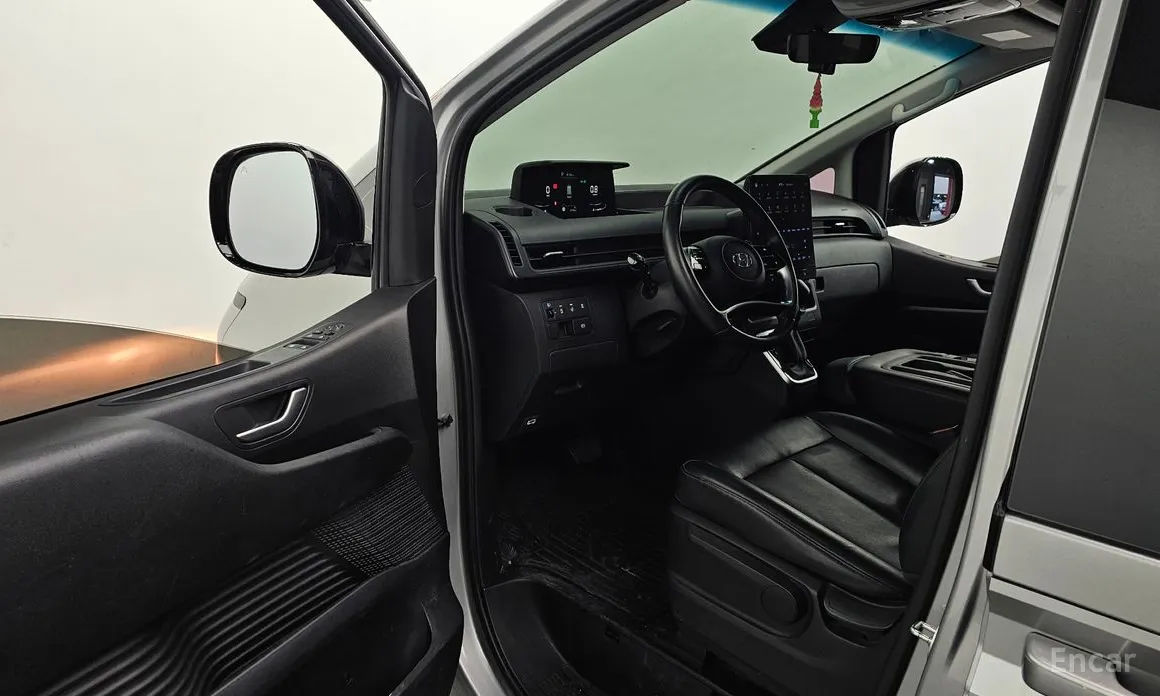 Фото 10 - Hyundai Staria