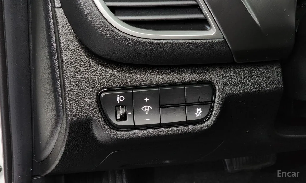 Фото 14 - Kia Seltos