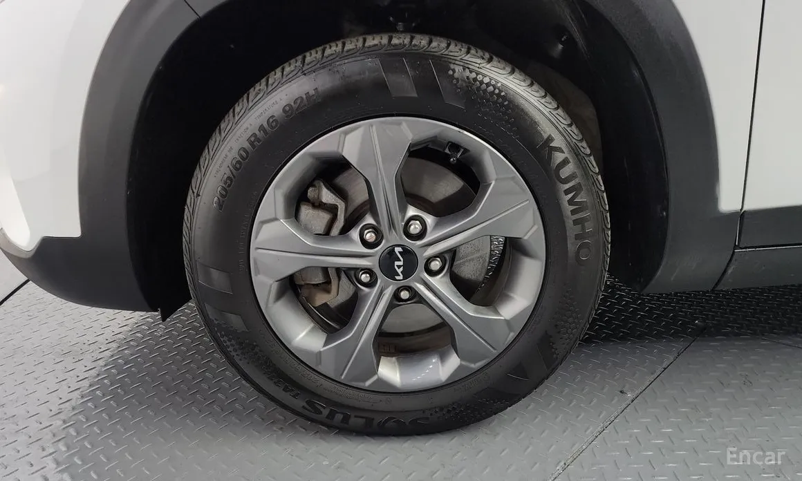 Фото 5 - Kia Seltos