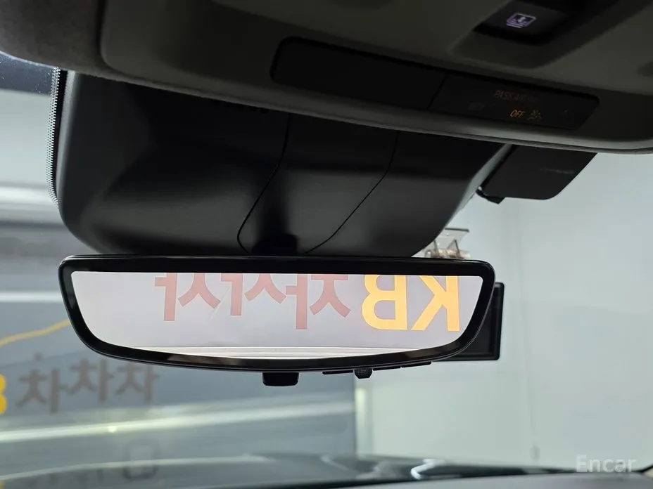 Фото 11 - Cadillac Escalade