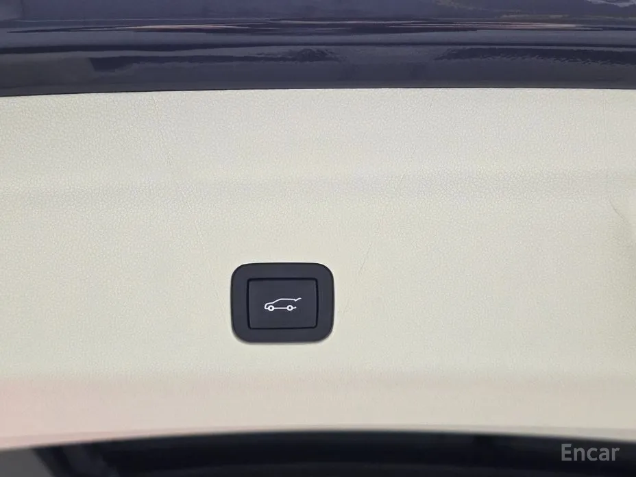 Фото 20 - Cadillac Escalade