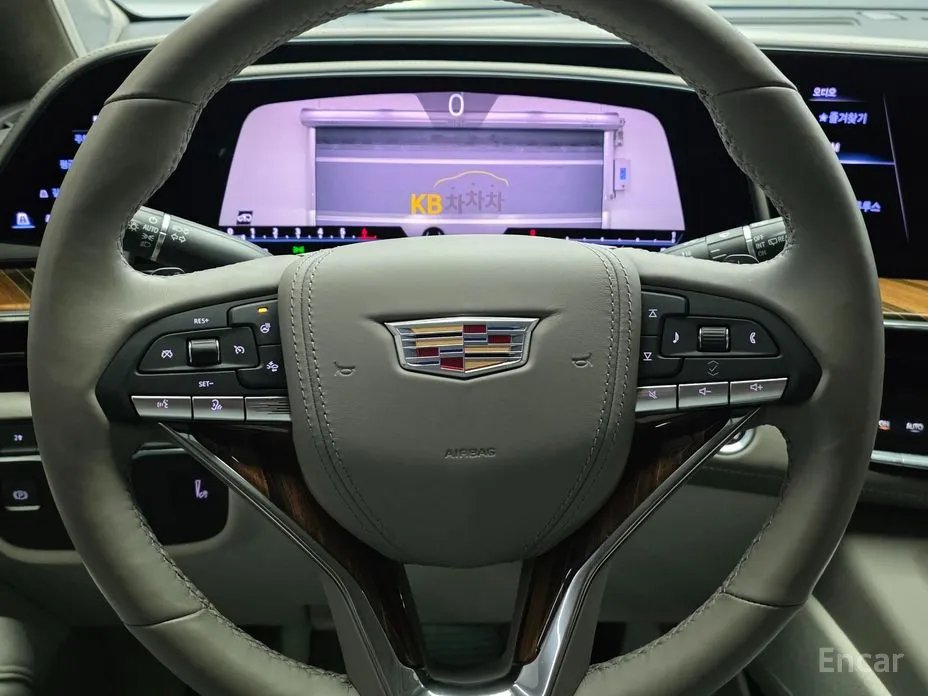 Фото 6 - Cadillac Escalade