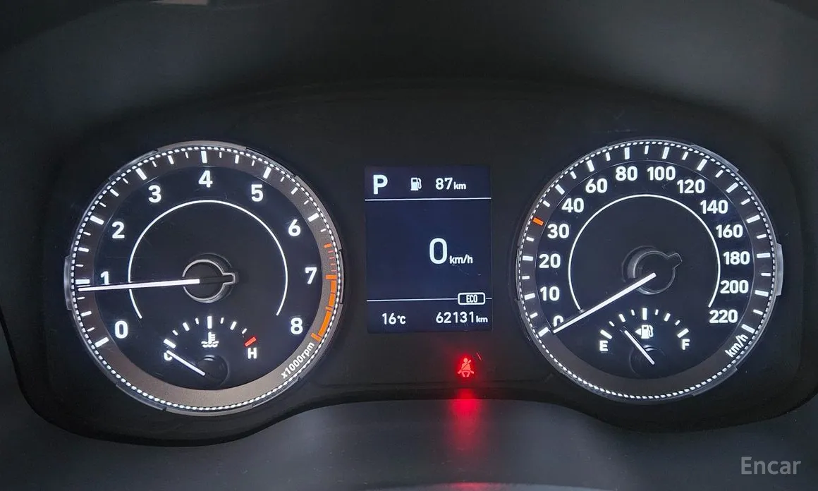 Фото 11 - Hyundai Venue