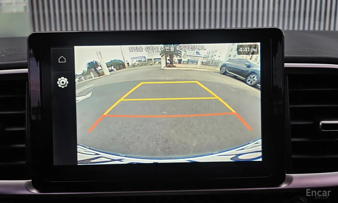 Фото 13 - Hyundai Venue