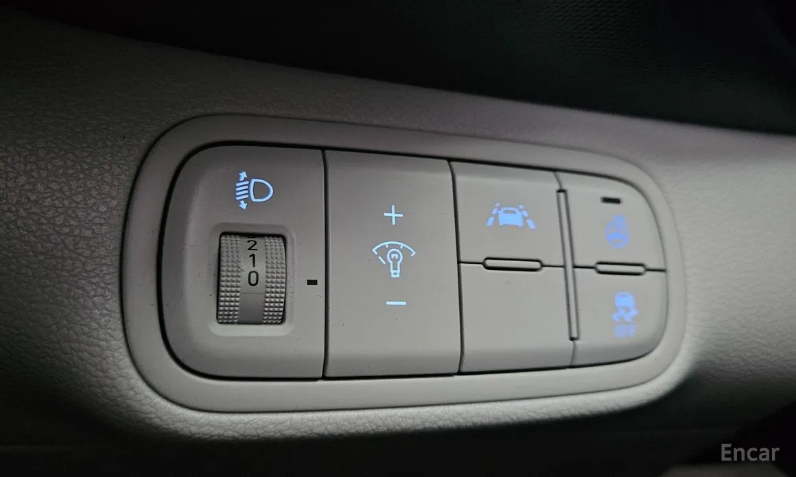 Фото 15 - Hyundai Venue