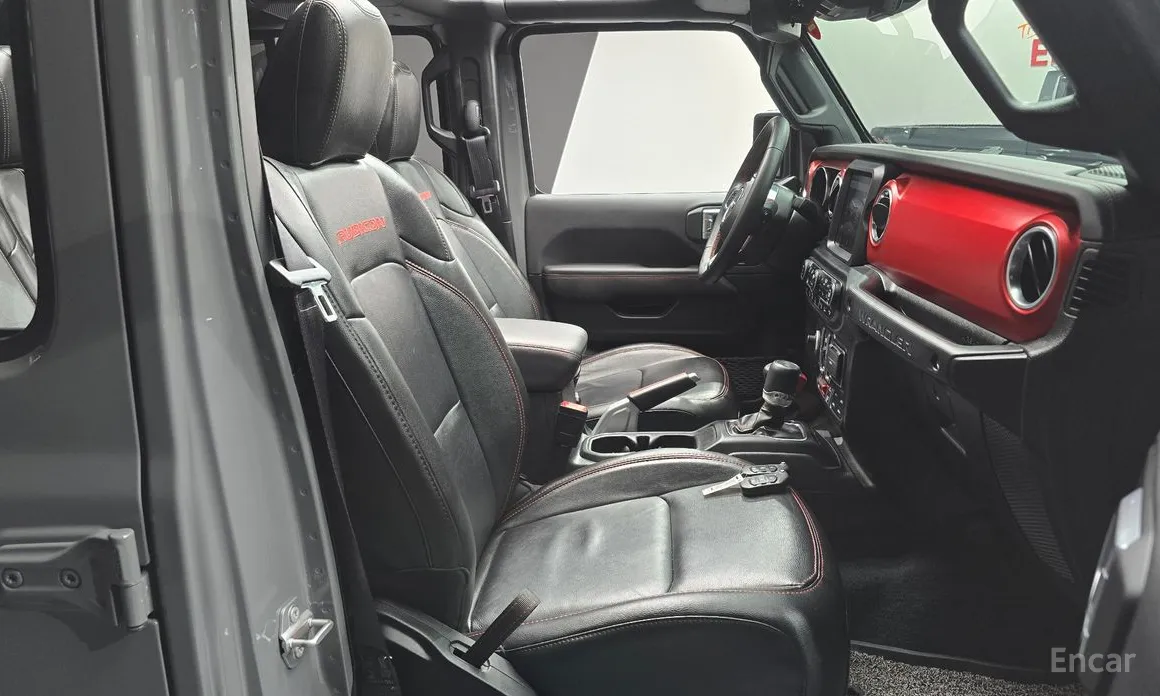 Фото 10 - Jeep Wrangler