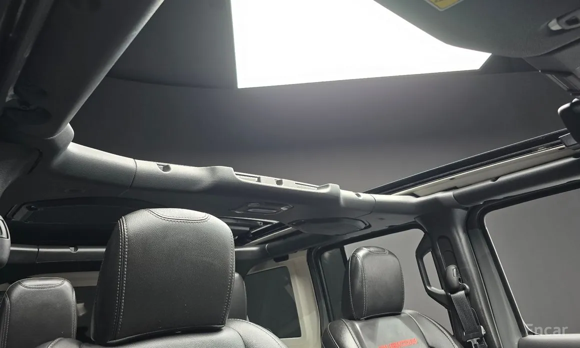 Фото 19 - Jeep Wrangler