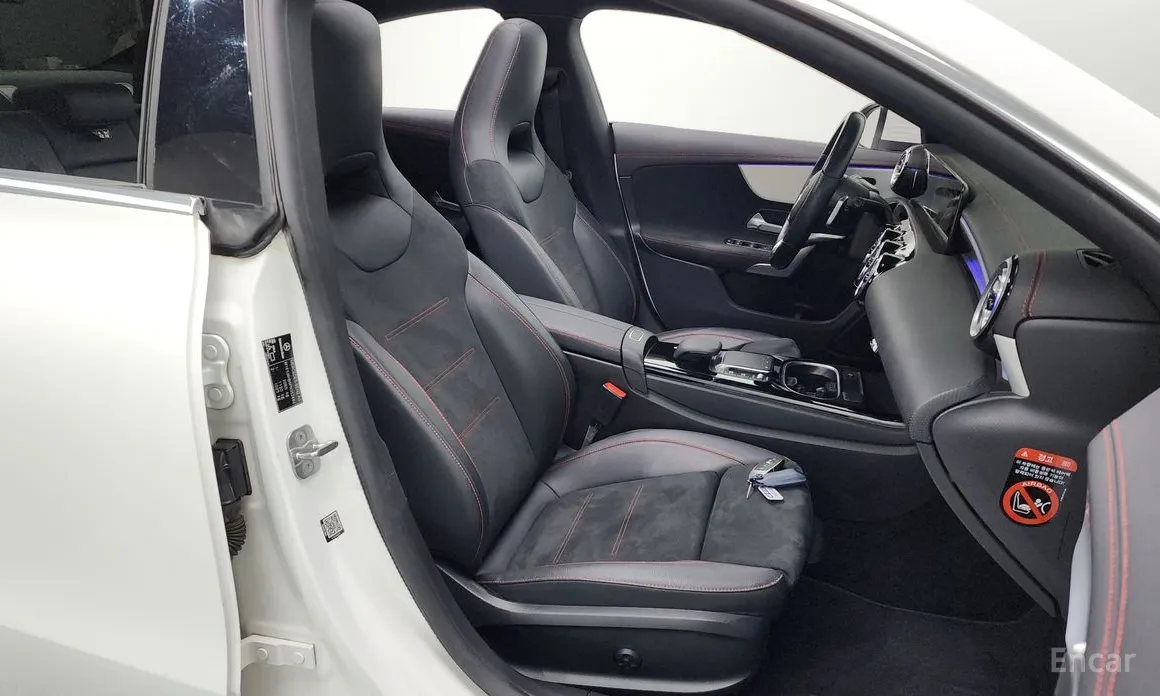 Фото 11 - Mercedes-Benz CLA-Class