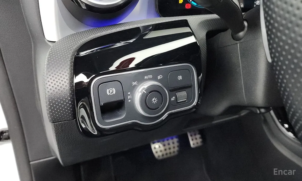 Фото 18 - Mercedes-Benz CLA-Class