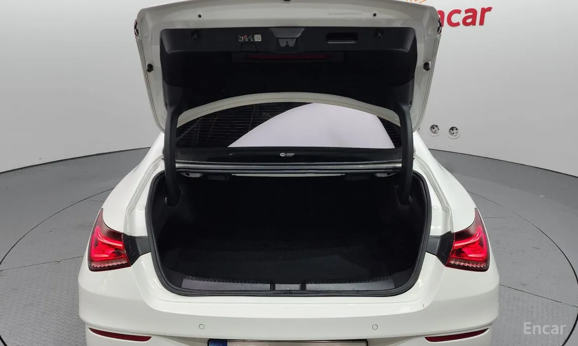 Фото 20 - Mercedes-Benz CLA-Class