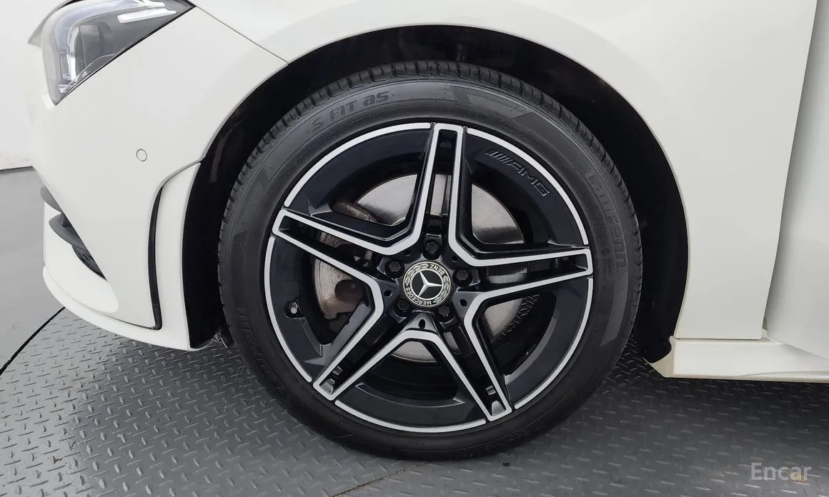 Фото 5 - Mercedes-Benz CLA-Class