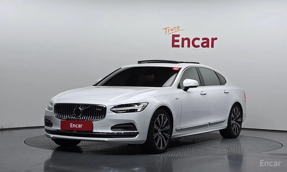 Фото 1 - Volvo S90