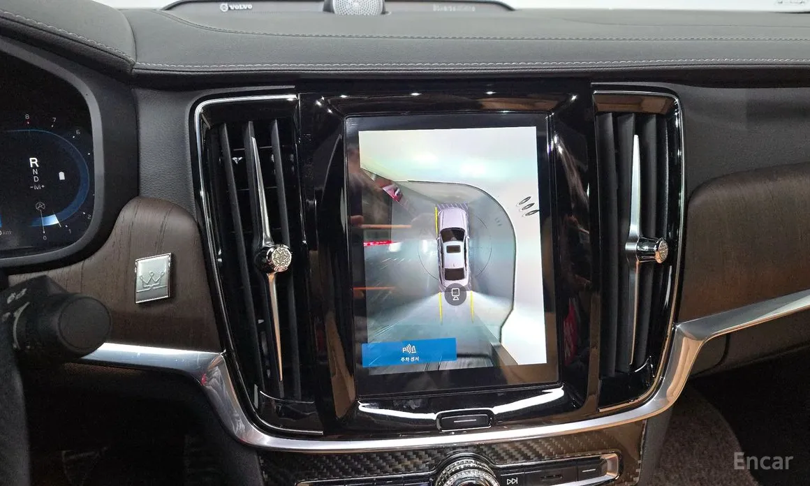 Фото 14 - Volvo S90