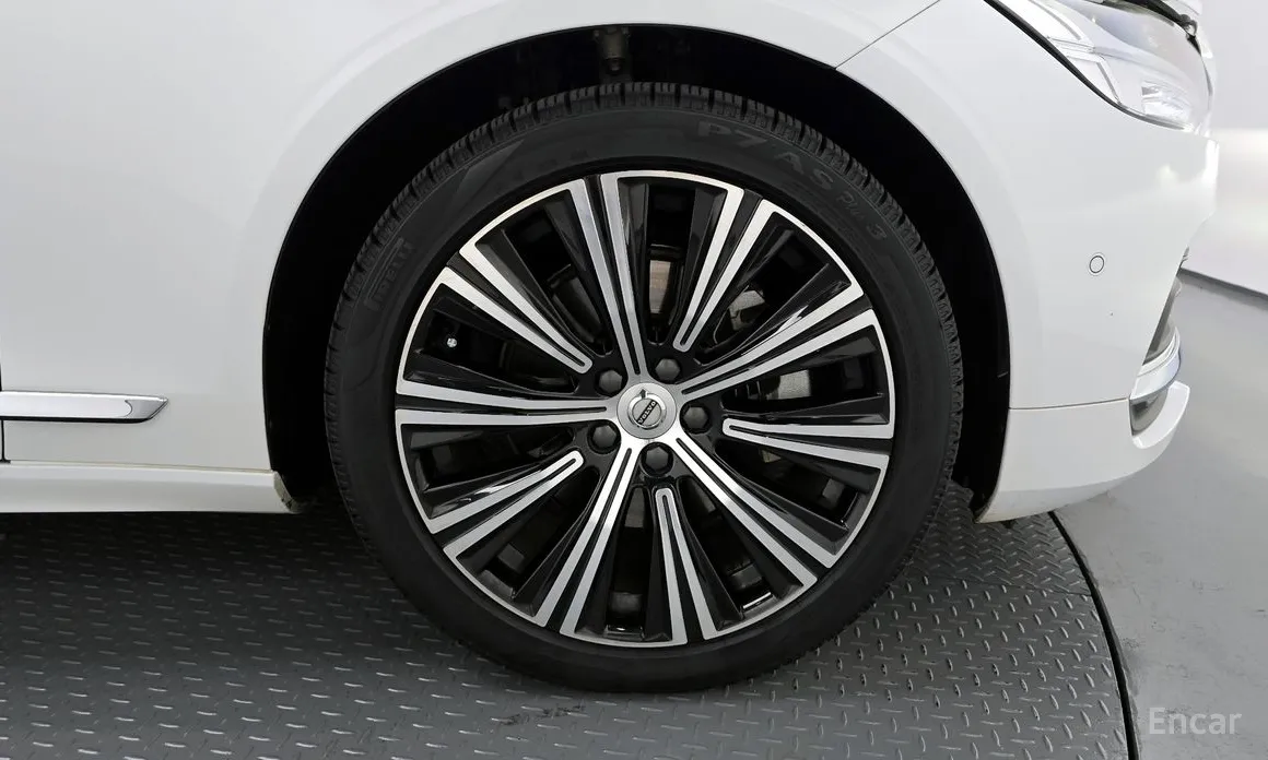 Фото 5 - Volvo S90