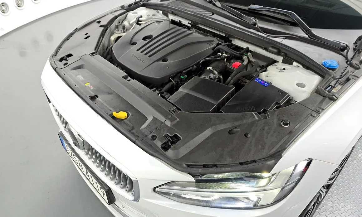 Фото 6 - Volvo S90