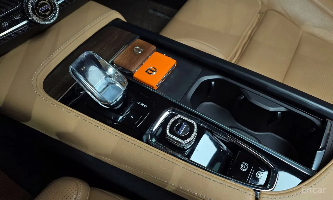 Фото 9 - Volvo S90