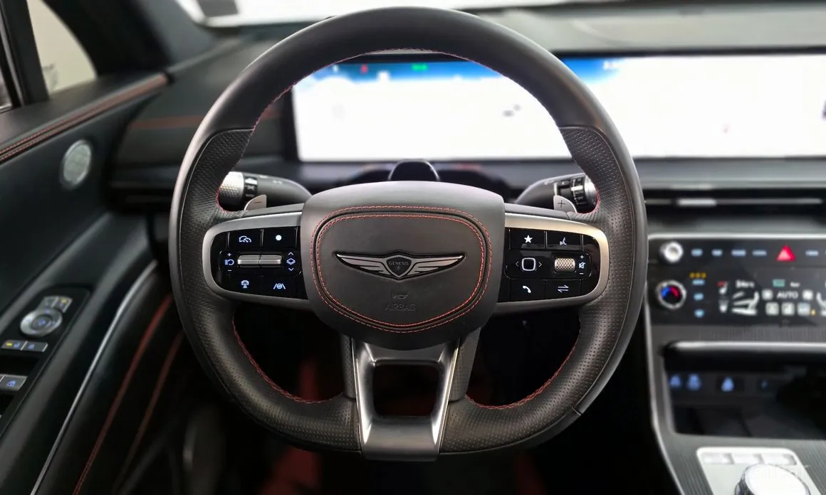 Фото 13 - Genesis GV80