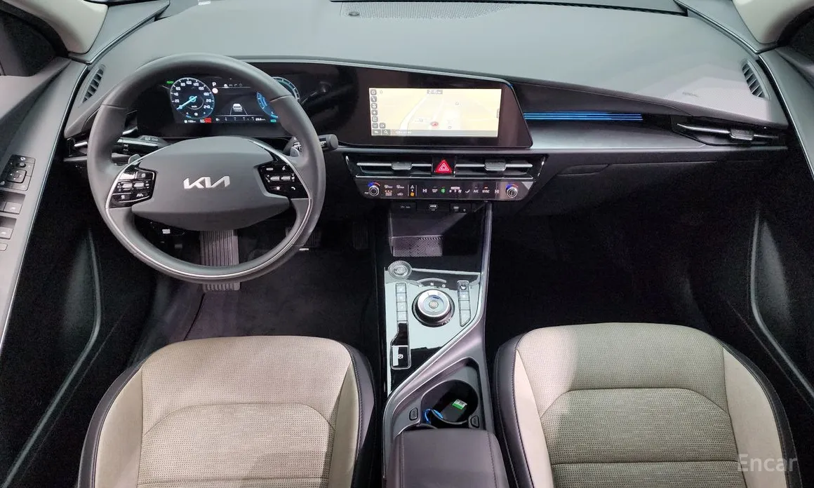 Фото 7 - Kia Niro