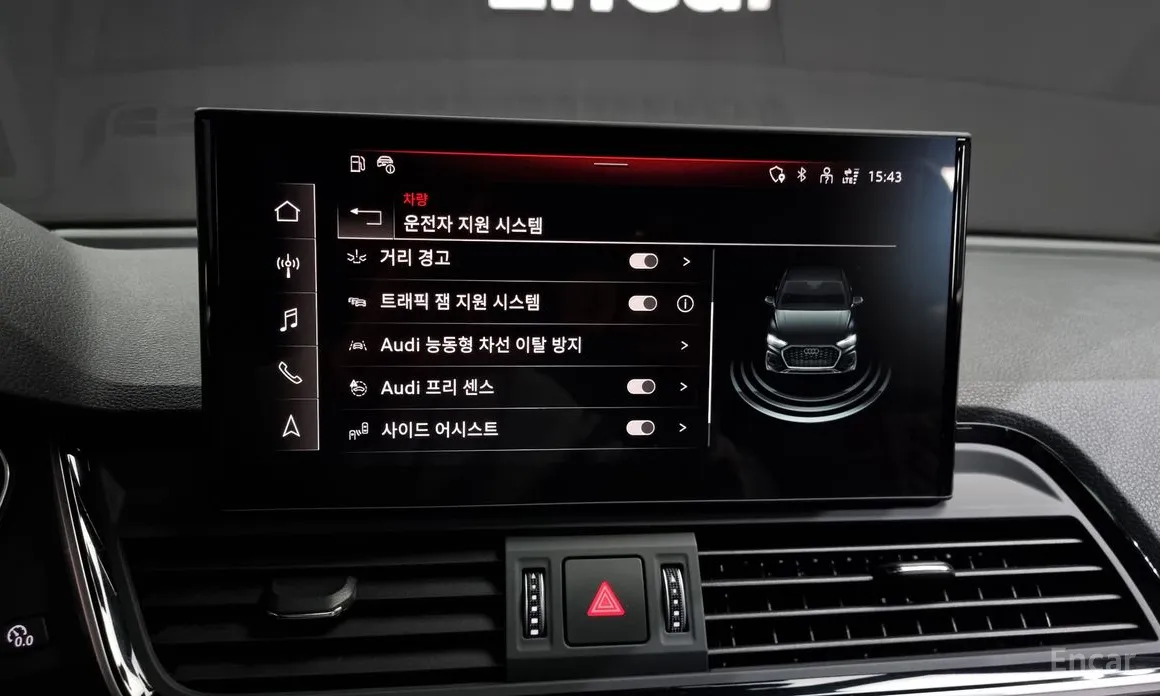 Фото 16 - Audi SQ5