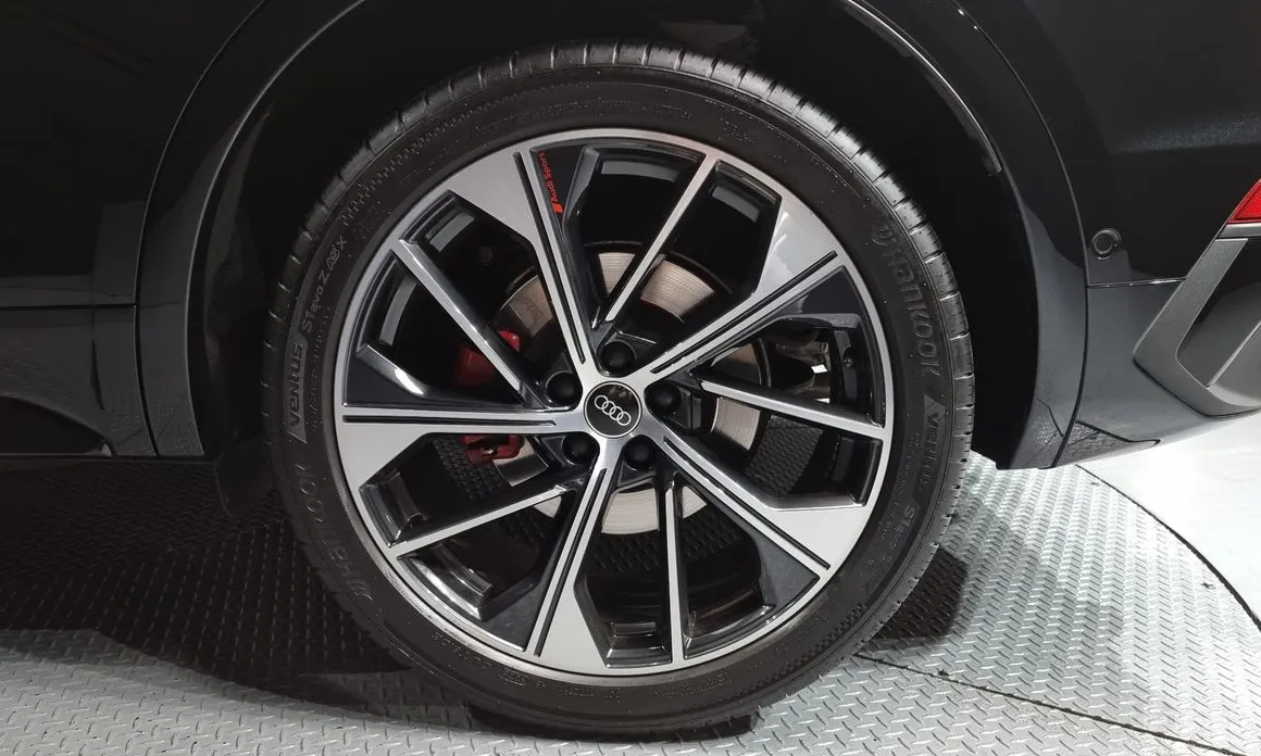 Фото 5 - Audi SQ5