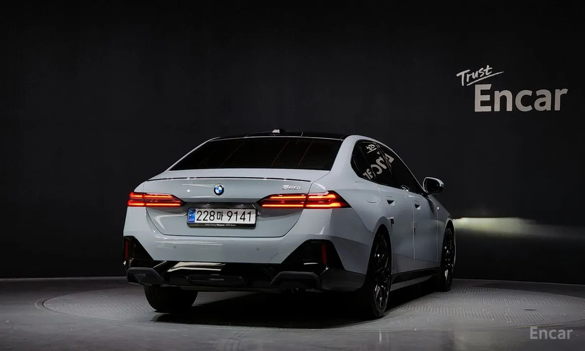 Фото 4 - BMW 5 Series