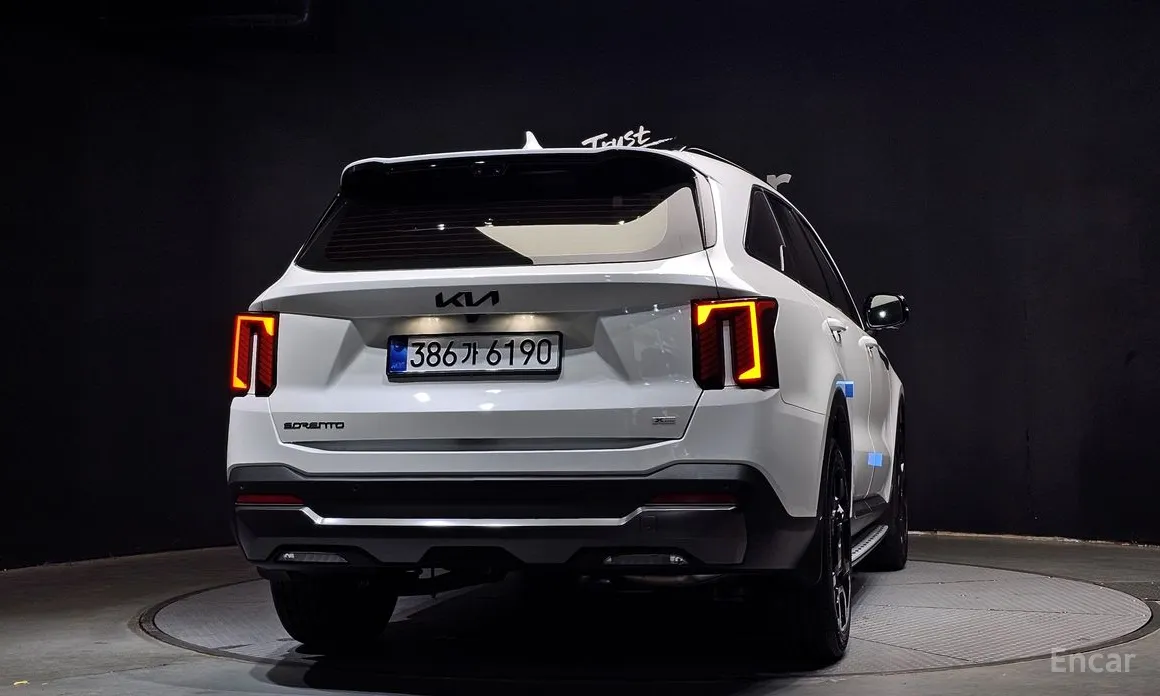 Фото 4 - Kia Sorento