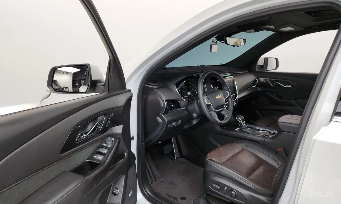 Фото 10 - Chevrolet Traverse