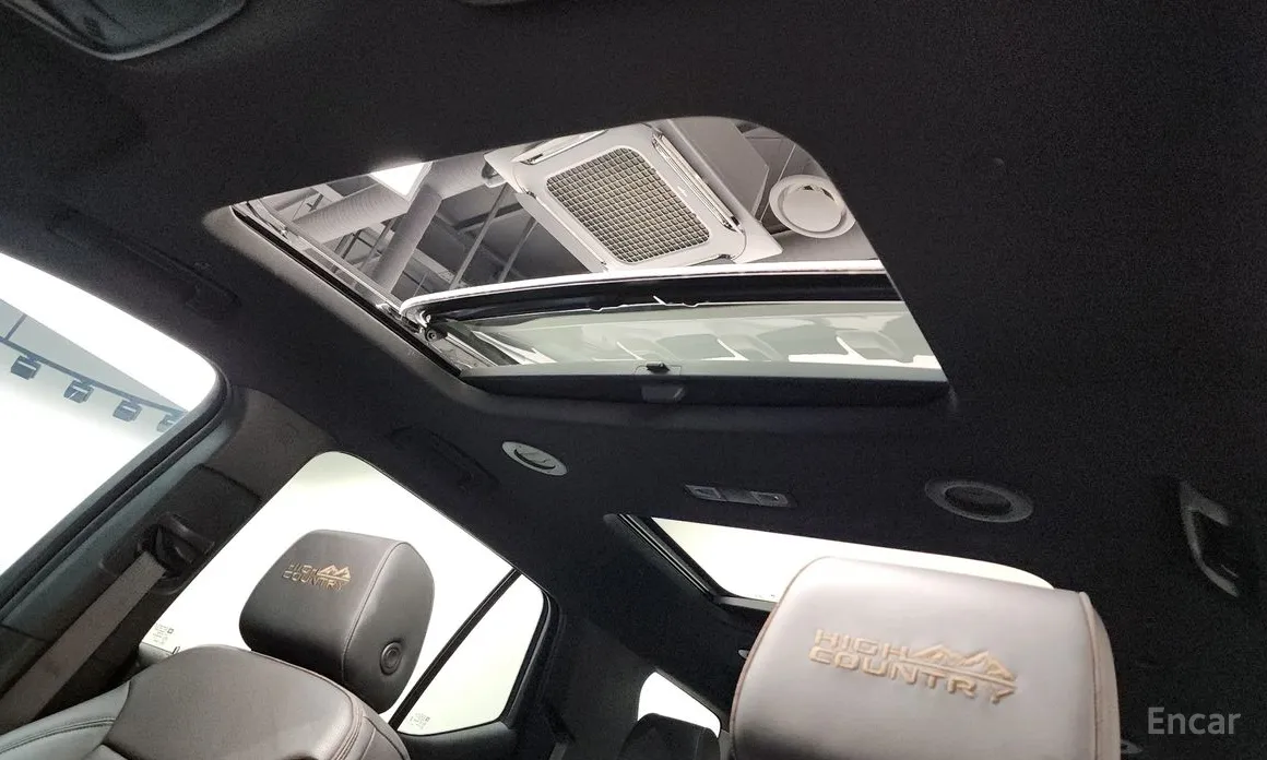 Фото 18 - Chevrolet Traverse