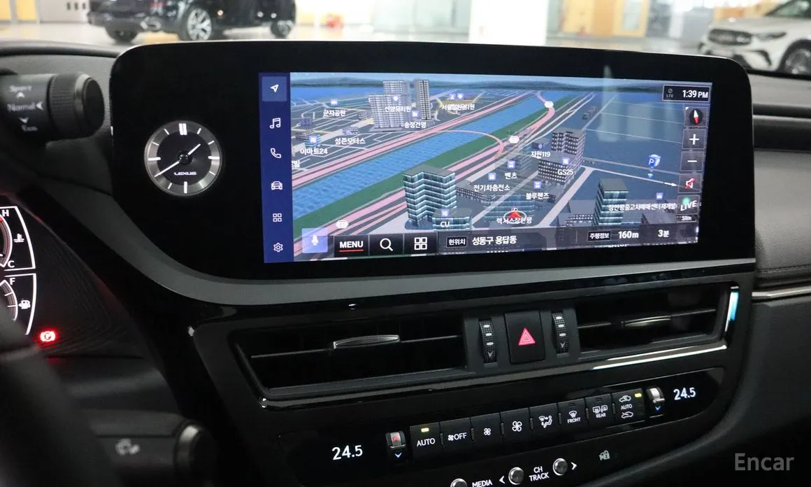 Фото 13 - Lexus ES