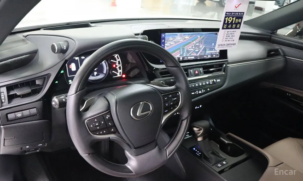 Фото 15 - Lexus ES